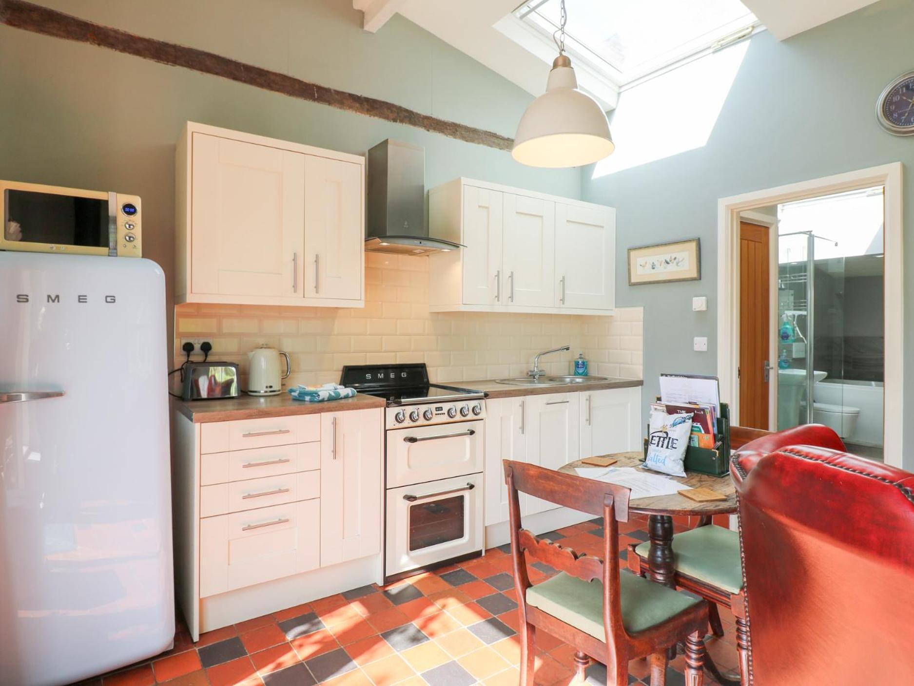 Hen House View Villa Rugeley Bagian luar foto